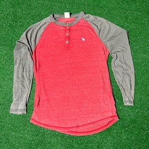 Men’s Md Abercrombie and fitch long sleeve.